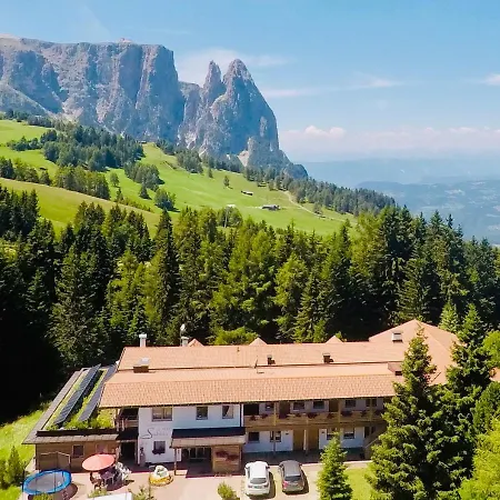 Apartment Ferienparadies Sabina Puflatsch Alpe Di Siusi