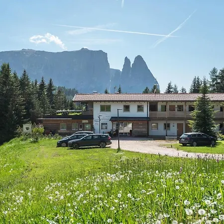 Apartment Ferienparadies Sabina Puflatsch Alpe Di Siusi